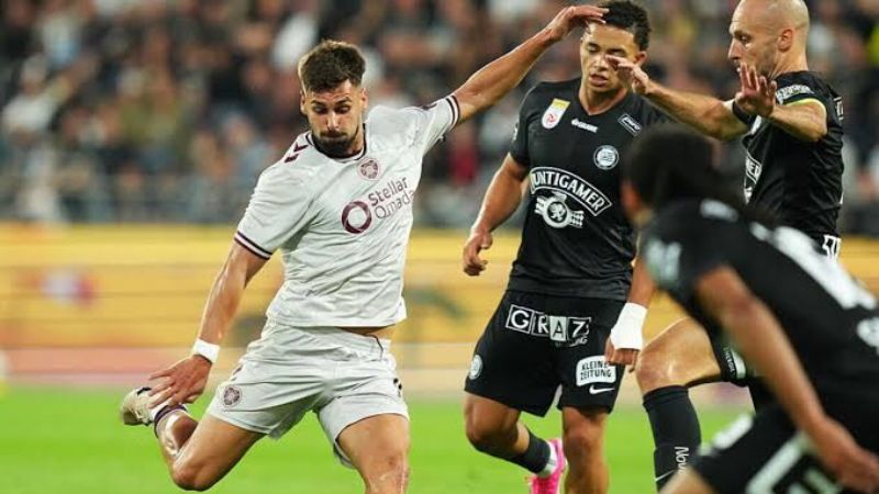 Khoảng cách lớn ở trận Hearts vs Sturm Graz